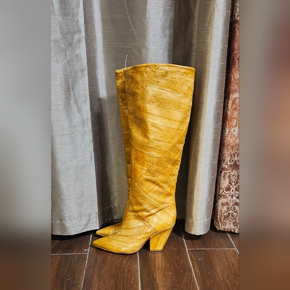 Tory Burch Eel leather boots